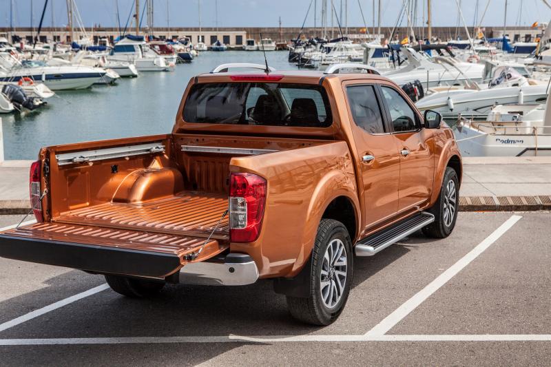 Как сесть за руль нового Nissan NP300 в 2023 году: впечатляющие возможности пикапа
