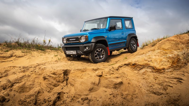 Как Suzuki Jimny стал легендой внедорожников за 50 лет: Познакомьтесь с историей модели