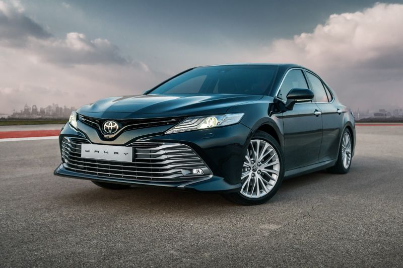 Как Toyota Camry 7 поколения может удивить вас своими возможностями
