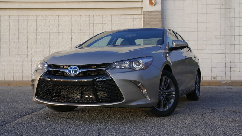 Как Toyota Camry 7 поколения может удивить вас своими возможностями