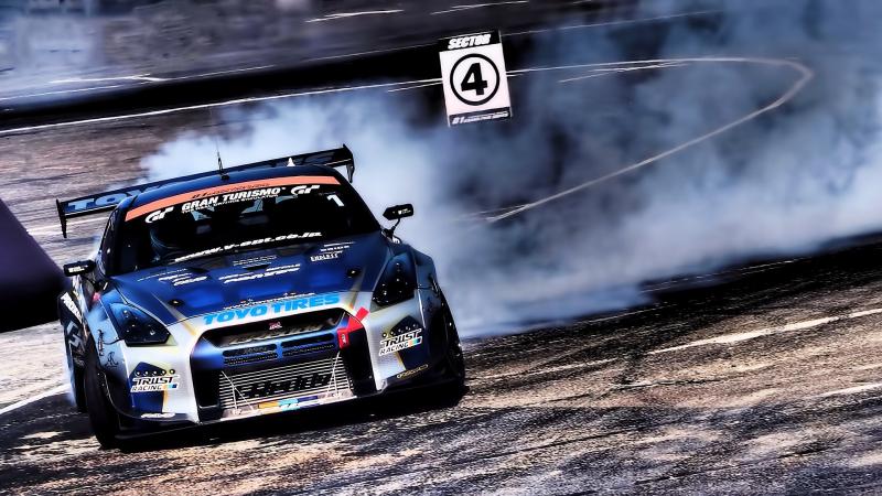 Как удержаться на грани рекорда: секреты профессионального дрифта на Nissan GT-R
