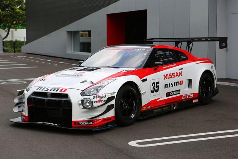 Как удержаться на грани рекорда: секреты профессионального дрифта на Nissan GT-R