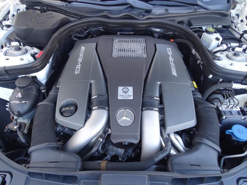 Как улучшить управление мощным Мерседес R-классом 63 AMG: двигатель, тормоза и другие секреты