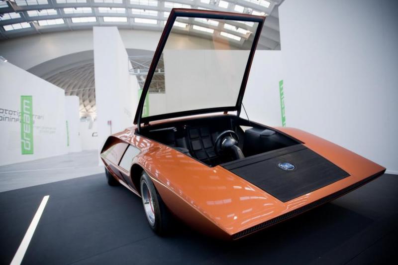 Как увлечься классическим авто Lancia Stratos Zero и не разориться. Узнайте секреты