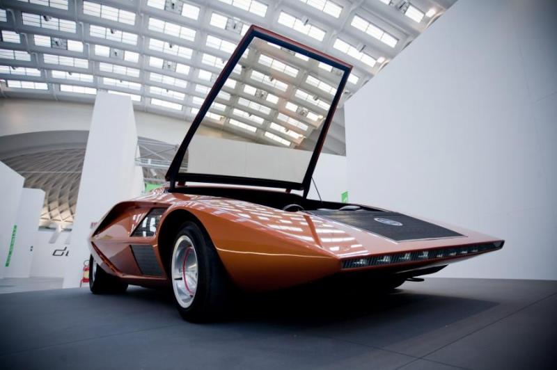 Как увлечься классическим авто Lancia Stratos Zero и не разориться. Узнайте секреты