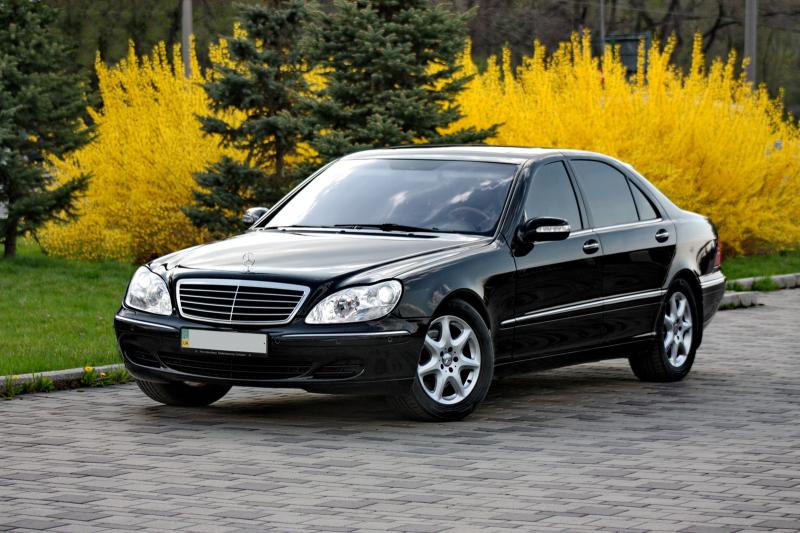 Как узнать все о Mercedes S-классе W220 - интересные факты о легендарном авто