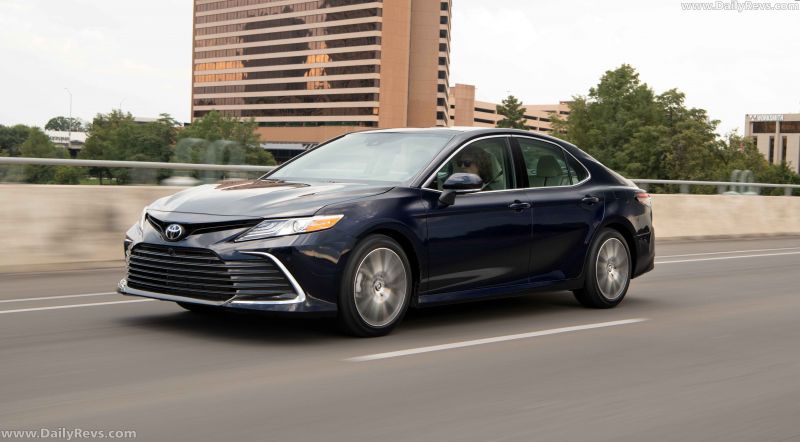 Как в 2023 году выбрать идеальный автомобиль Toyota Camry: обзор моделей 50 и 55 кузовов