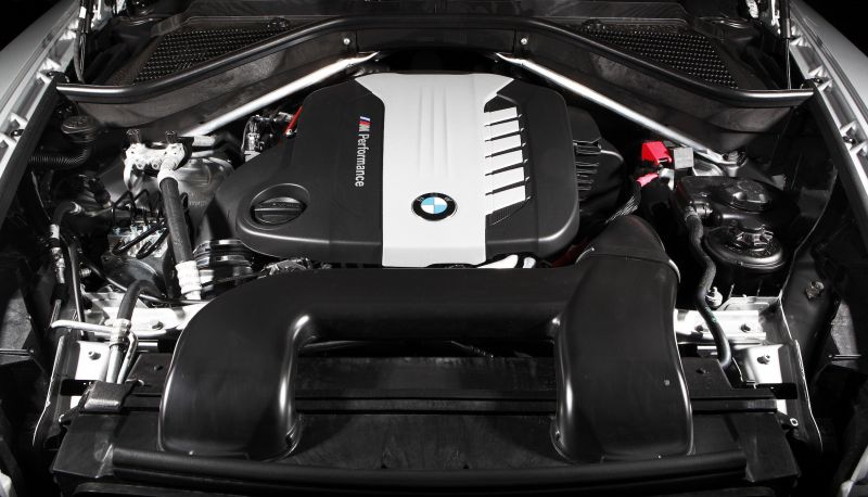 Как в 2023 выглядит BMW X 4 с 4-литровым дизельным двигателем: подробно разбираем