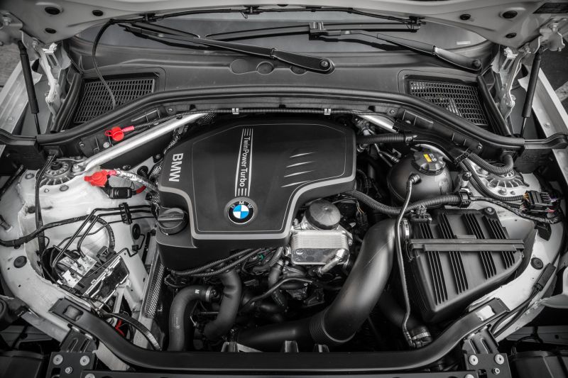 Как в 2023 выглядит BMW X 4 с 4-литровым дизельным двигателем: подробно разбираем