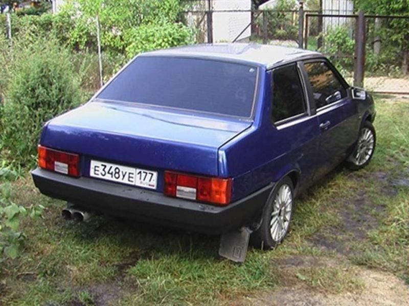 Как ваз 21099 купе с завода до сих пор очаровывает своим стилем