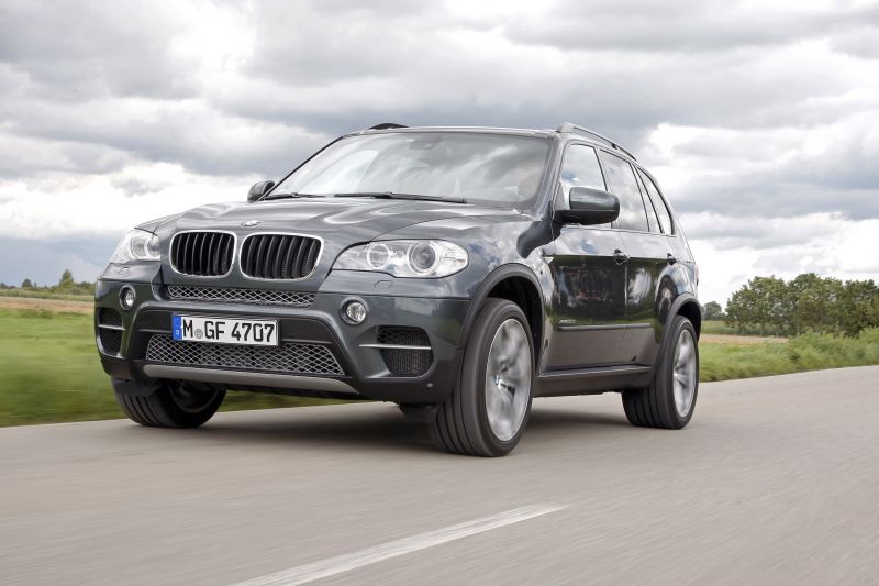 Как владельцу BMW X5M E70 раскрыть весь потенциал автомобиля: мощный и динамичный внедорожник