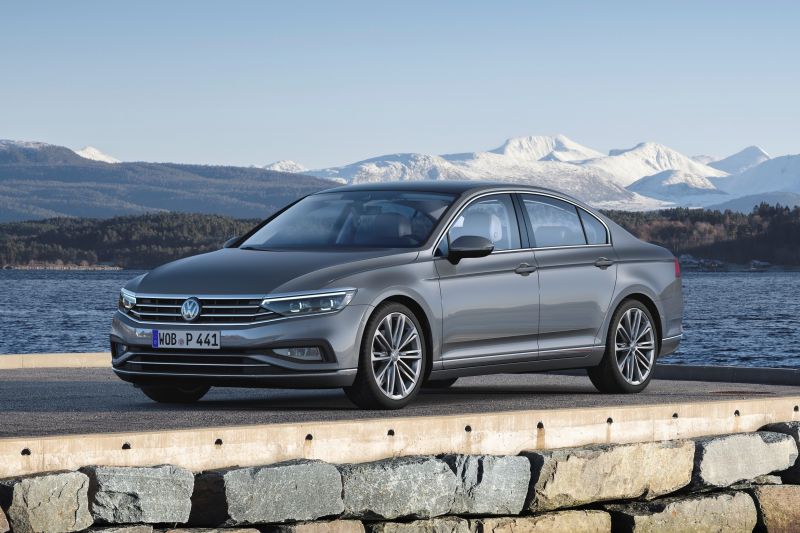 Как Volkswagen Passat увлекательно прошел путь от скромного седана до бизнес-класса