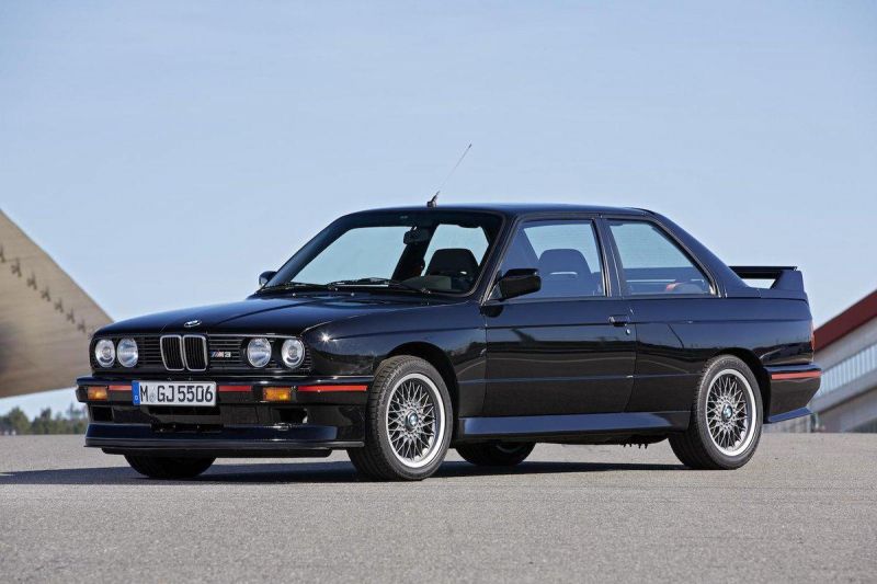 Как восстановить BMW 1980-х: возможно ли вернуть былую славу легендарным авто