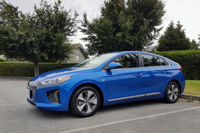 Как выбрать и купить электромобиль Hyundai Ioniq в России: выгодная покупка