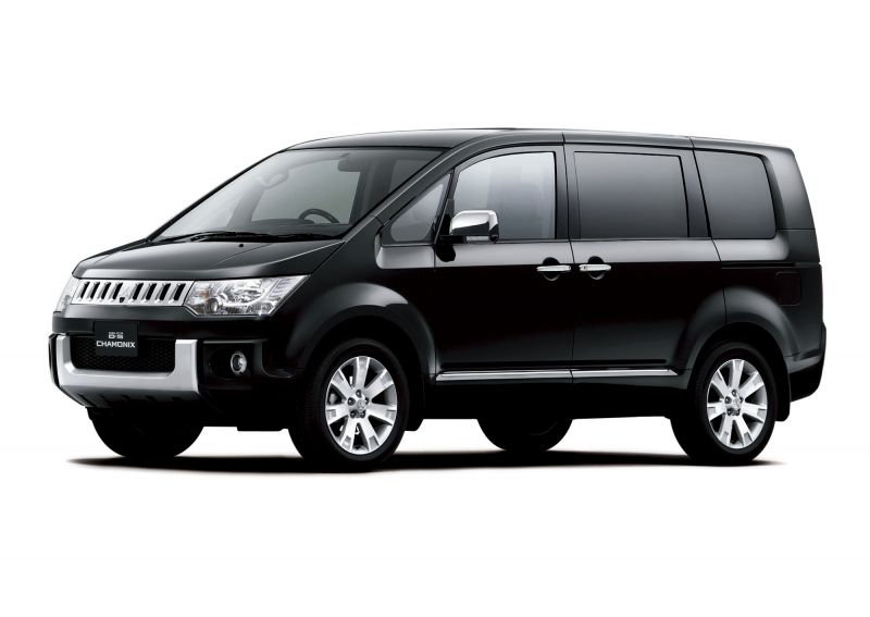 Как выбрать и купить микроавтобус Mitsubishi что нужно знать про марку: внушительный модельный ряд и особенности