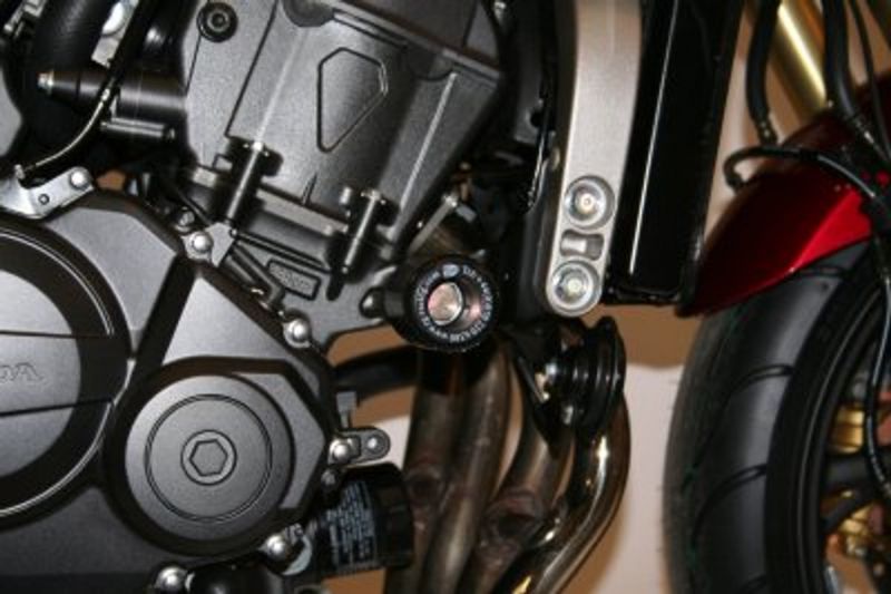 Как выбрать идеальные крашпеды на мотоцикл: важные детали для выбора