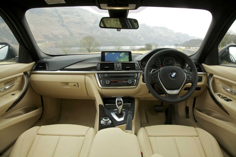 Как выбрать идеальный автомобиль BMW серии 3 F30 luxury line, не ошибиться с комплектацией и двигателем: обзор характеристик и особенностей