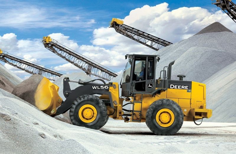 Как выбрать идеальный фронтальный погрузчик John Deere WL56: 7 советов