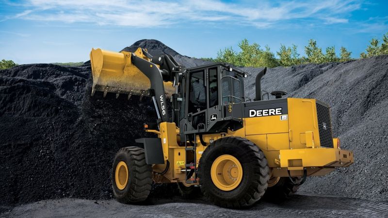 Как выбрать идеальный фронтальный погрузчик John Deere WL56: 7 советов
