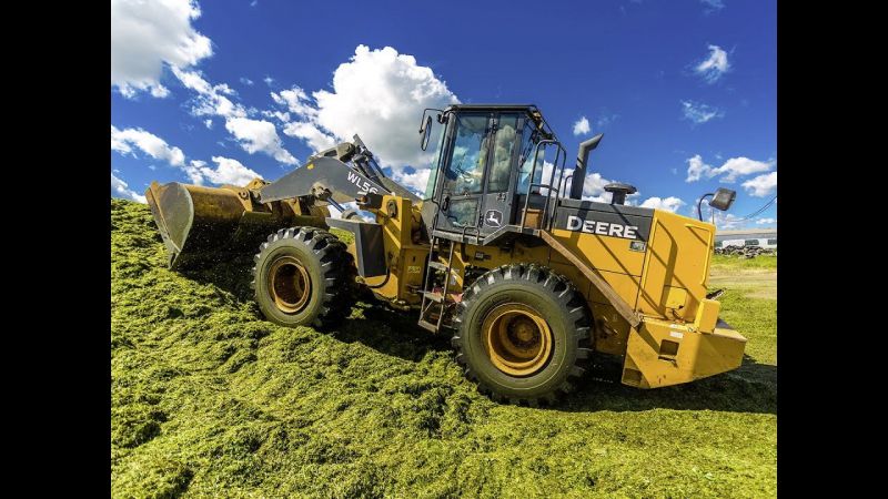 Как выбрать идеальный фронтальный погрузчик John Deere WL56: 7 советов