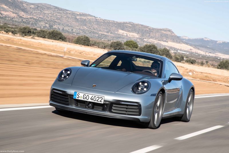 Как выбрать идеальный Porsche 911 Carrera в 2023 году