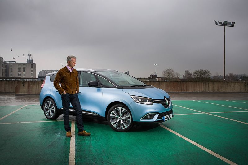 Как выбрать идеальный Renault Grand Scenic 2023 года: 7 советов, которые помогут сделать правильный выбор
