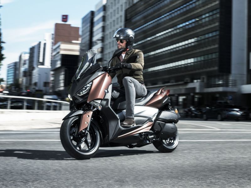 Как выбрать идеальный скутер Yamaha X-MAX: уникальные советы