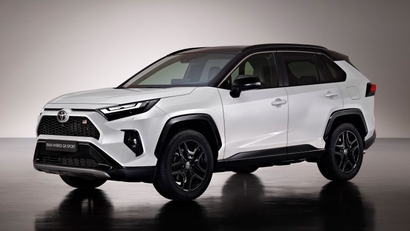 Как выбрать идеальный внедорожник Toyota RAV4 с комфортным обвесом 4x4 в 2023 году