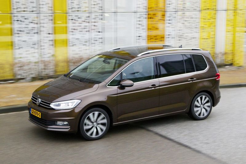 Как выбрать идеальный Volkswagen Touran II для семьи в 2023 году. Подробно