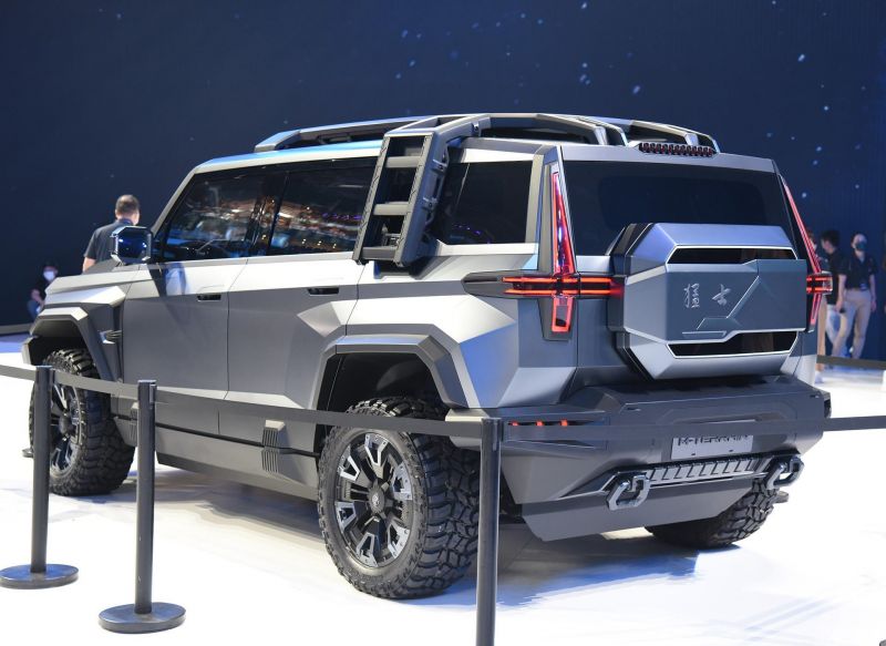 Как выглядит новый Hummer 2023 года: заглянем в салон будущего внедорожника