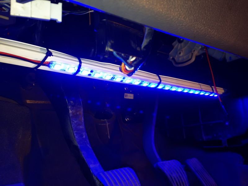 Как взбодрить салон Лачетти седан при помощи установки неоновой подсветки: открываем новые границы