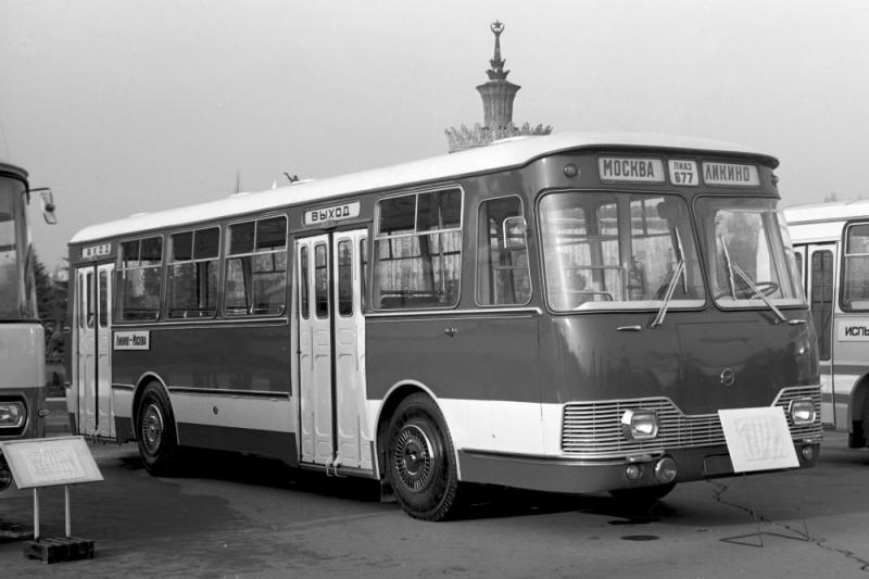 Какие самые крутые модели автобусов ЛиАЗ выпускали в СССР: увлекательное погружение в историю отечественного автопрома