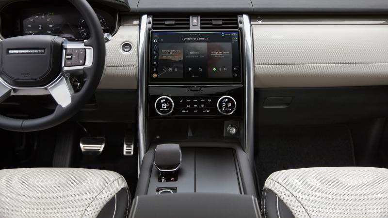 Какие секреты скрывает история модельного ряда Land Rover Discovery: открытие для ценителей