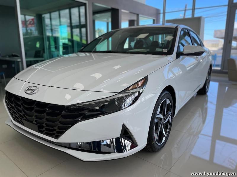 Какие удивительные особенности ждут вас в новом Hyundai Elantra ХД 2023