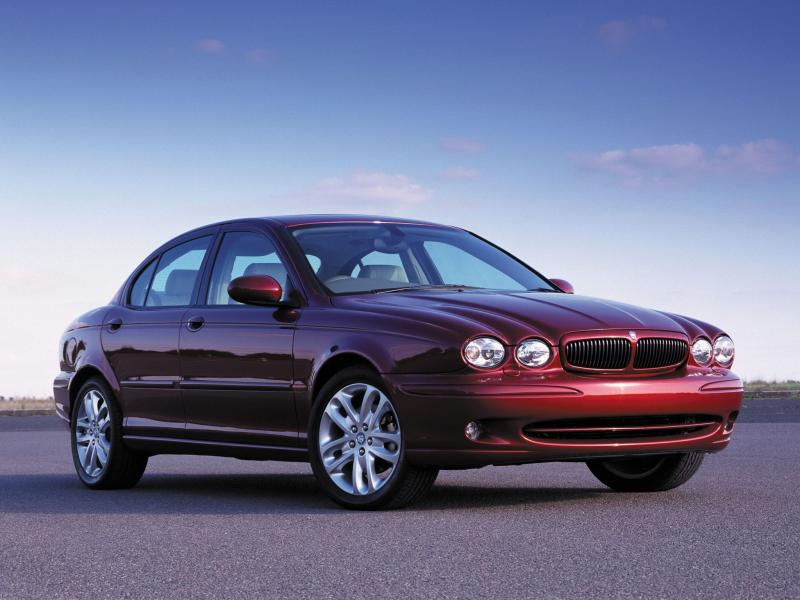 Какие уникальные особенности Jaguar X-Type стоит узнать подробнее: захватывающий обзор