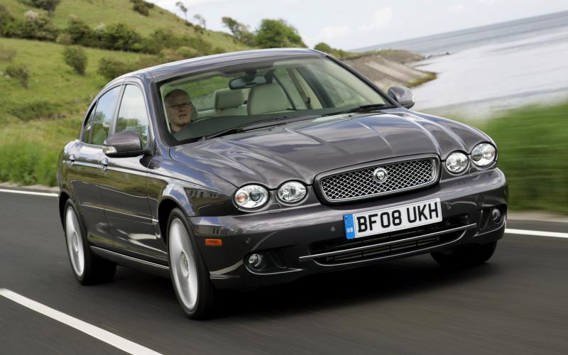 Какие уникальные особенности Jaguar X-Type стоит узнать подробнее: захватывающий обзор
