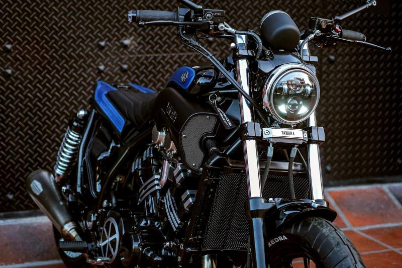 Какой мотоцикл называют летающей кувалдой: обзор Yamaha VMAX, самого мощного мотоцикла