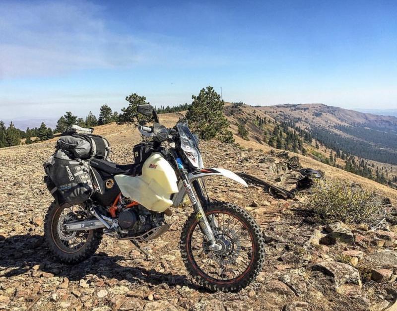 Какой мотоцикл Suzuki Djebel выбрать для незабываемых путешествий по бездорожью