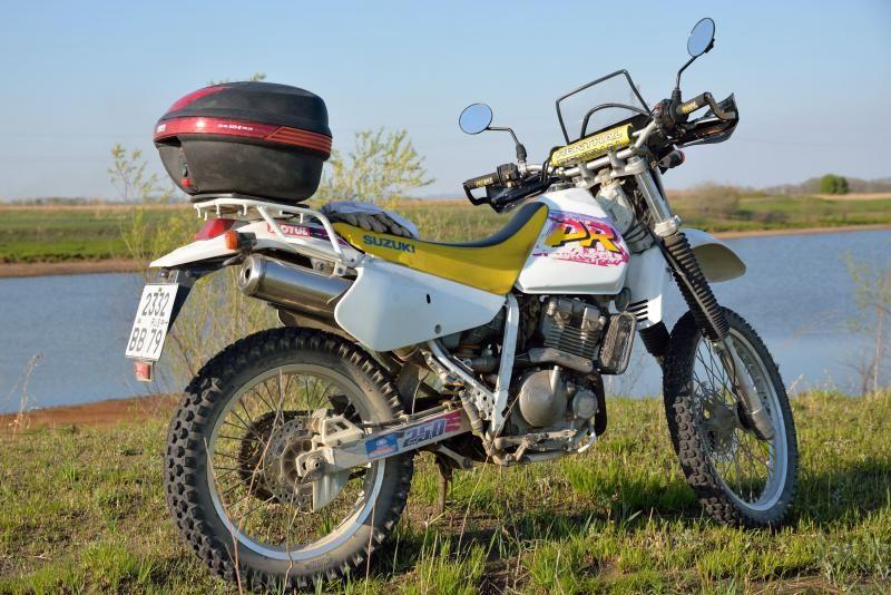 Какой мотоцикл Suzuki Djebel выбрать для незабываемых путешествий по бездорожью