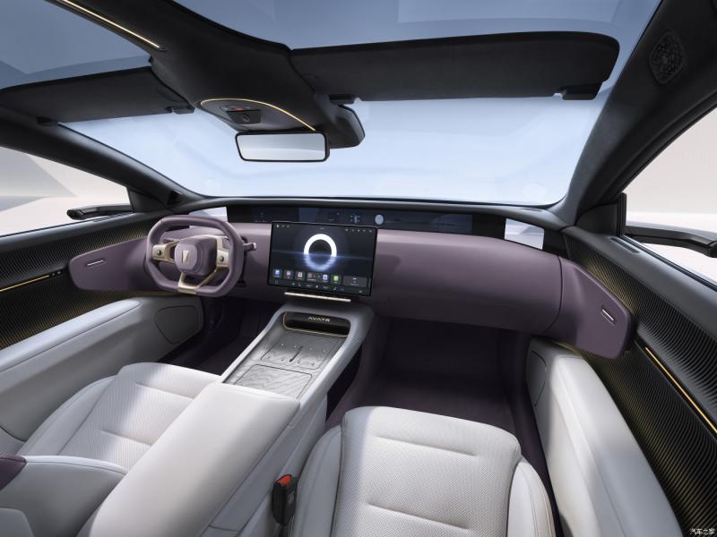 Какой необычный дизайн скрывается в новом логотипе BMW 2023