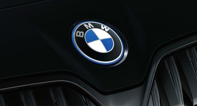 Какой необычный дизайн скрывается в новом логотипе BMW 2023
