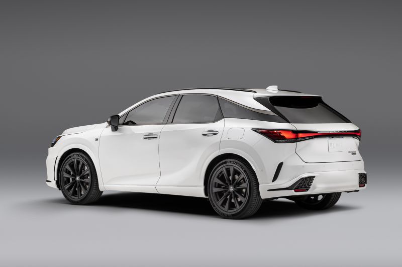 Lexus rx 2023 года Lexus rx 2023 года