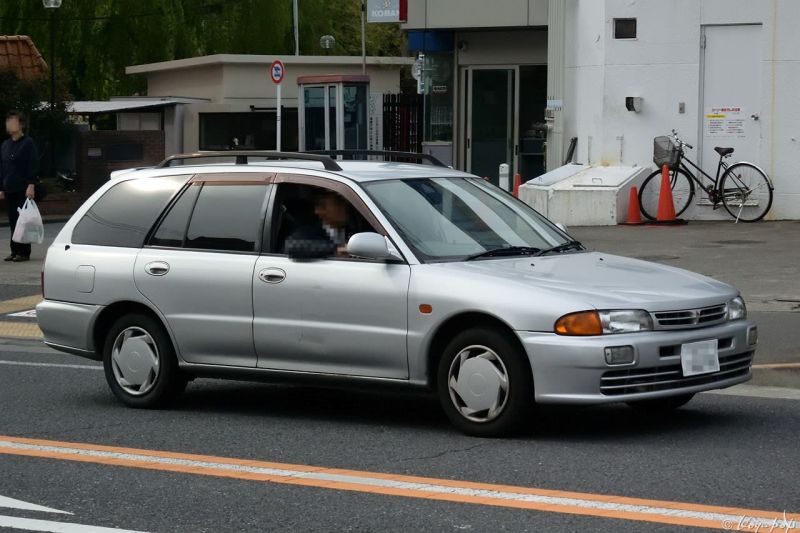 Mitsubishi Libero