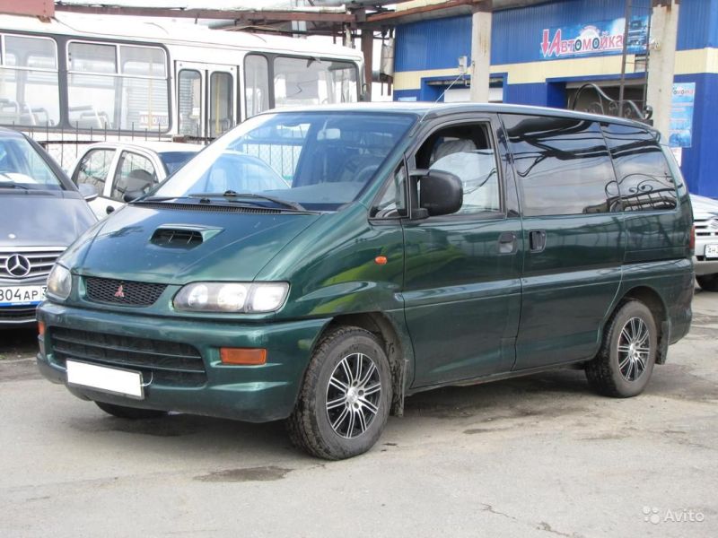 Mitsubishi gear. Mitsubishi Space Gear 1995. Mitsubishi Space Gear, 1998. Mitsubishi Space Gear. Мицубиси Спейс Гир 1995.
