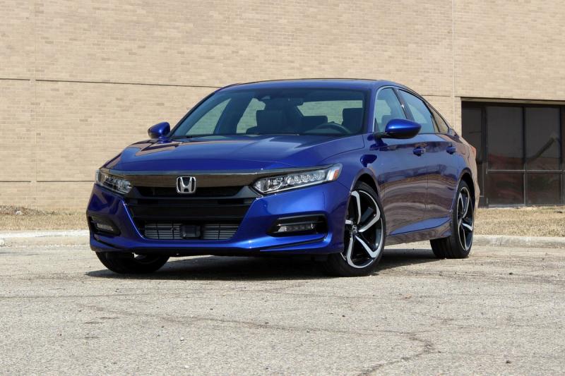 Начните ли вы приключение с Honda Accord 2023, чтобы ощутить мощь
