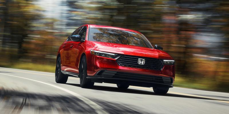 Начните ли вы приключение с Honda Accord 2023, чтобы ощутить мощь