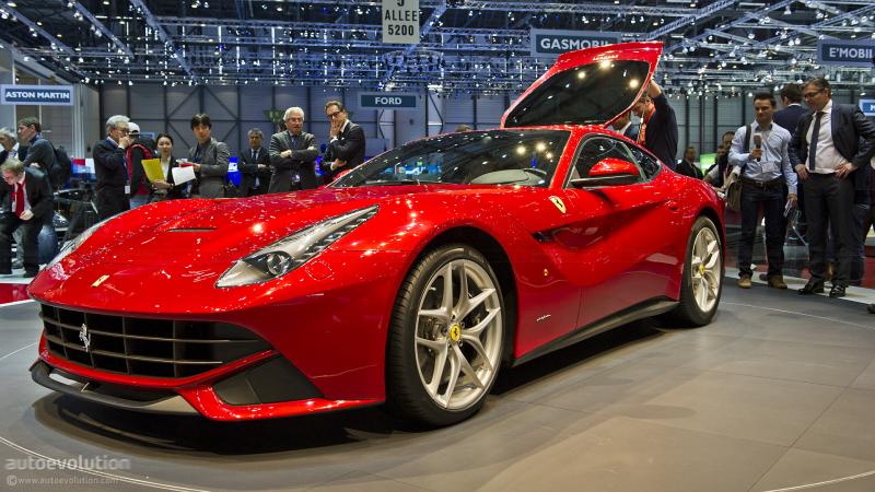 Насколько дорогая машина Ferrari F12 Berlinetta: любопытные факты о ее стоимости