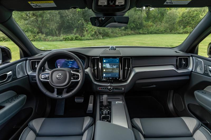 Насколько хорошо вы знаете технические характеристики Volvo XC60 2023: откройте для себя подробности