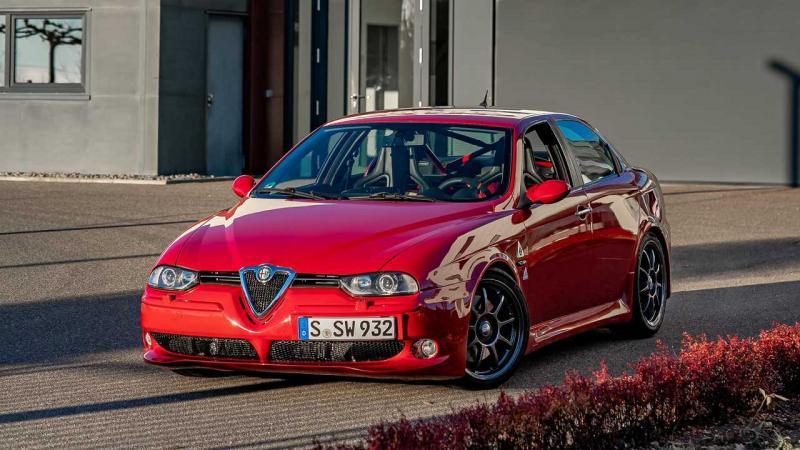 Насколько хорошо вы знаете технические особенности Alfa Romeo 156: погружение в детали