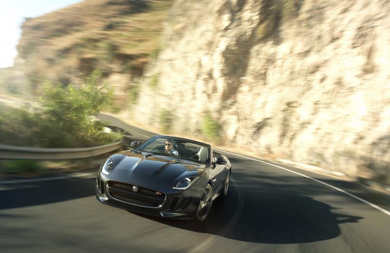 Насладитесь скоростью и стилем: полный обзор легендарного спорткара Jaguar